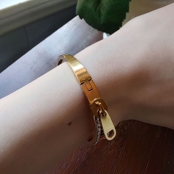 Zipper Bracelet In Gold Tone And Zircona! - Picture 3 of 4